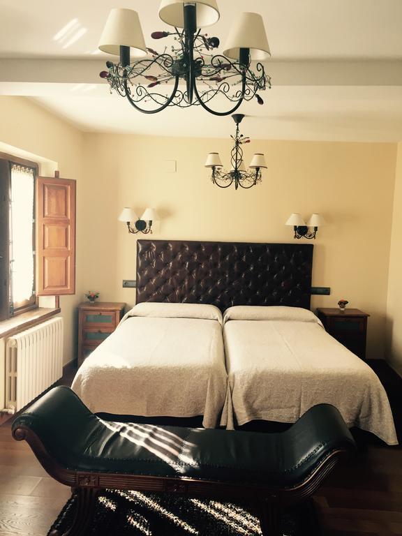 Hostal El Resbalon Cervera De Pisuerga Exterior foto